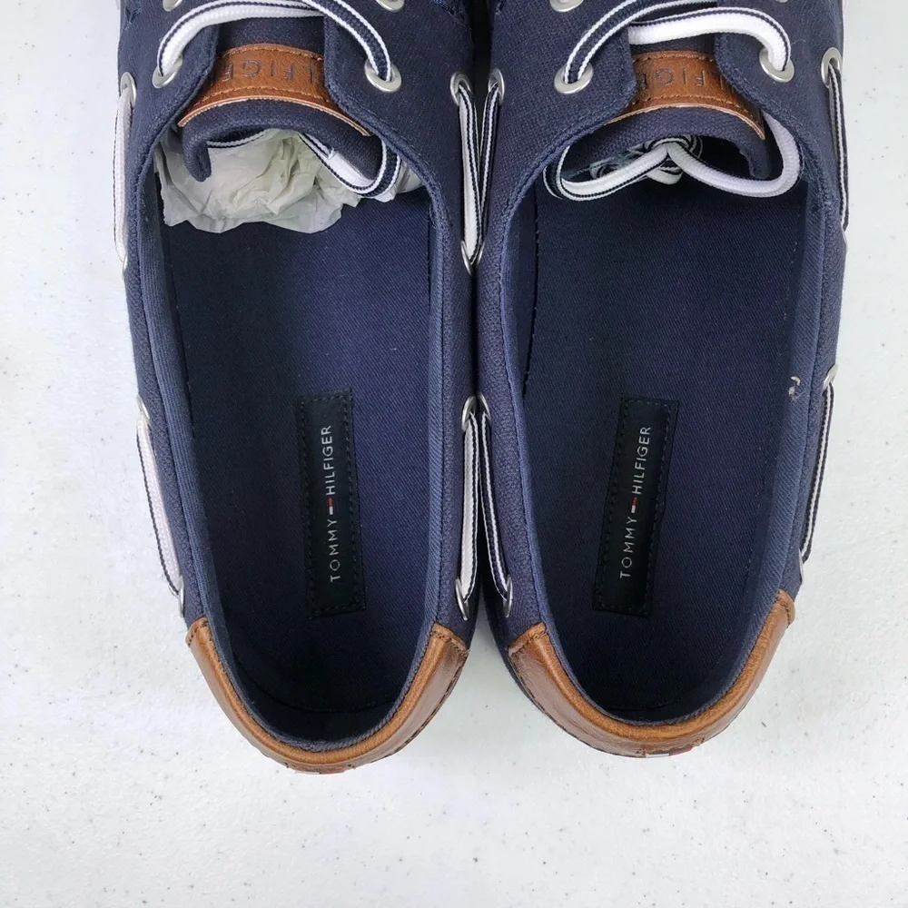 TOMMY Hilfiger Petes Low Top Boat Shoes